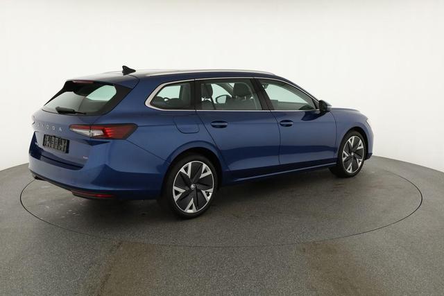 Skoda Superb Combi 2.0 TDI 142kW 4x4 Selection DSG Selection, Standheizung, Pano, AHK, Navi, Matrix 