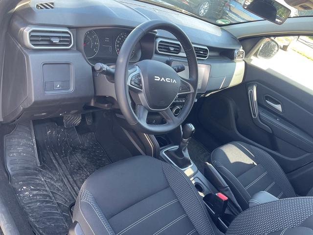 Dacia Duster - Expression 1.3 TCE Expression, Area View, Navi, Side