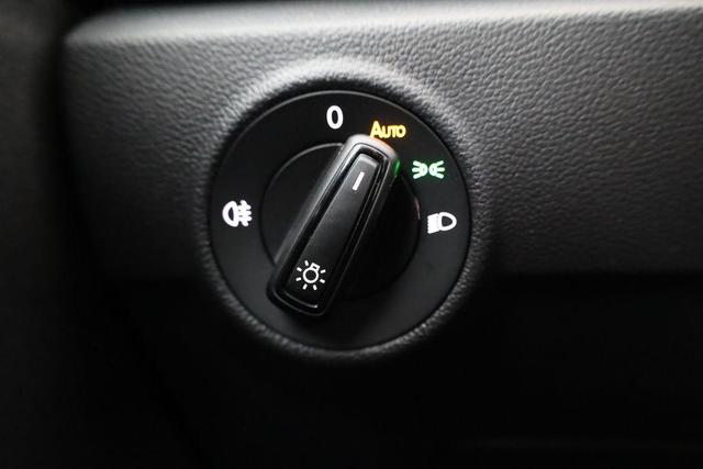 Volkswagen T-Roc Life 1.5 TSI DSG Life, Kamera, Winterpaket, ACC, Climatronic 