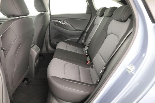 Hyundai i30 Kombi 1.5i Family, Navi, LED, Kamera, sofort 