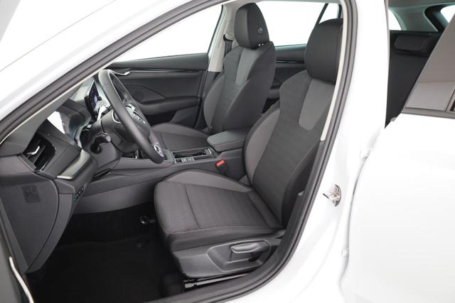 Skoda Octavia Combi Ambition 2.0 TDI Ambition, AHK, LED, Sitzheizung 