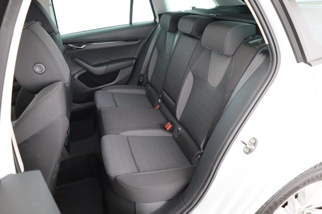 Skoda Octavia Combi Ambition 2.0 TDI Ambition, AHK, LED, Sitzheizung 
