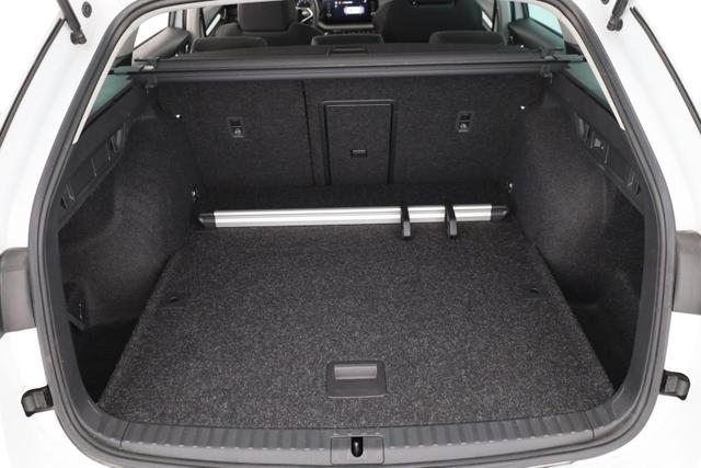 Skoda Octavia Combi Ambition 2.0 TDI Ambition, AHK, LED, Sitzheizung 