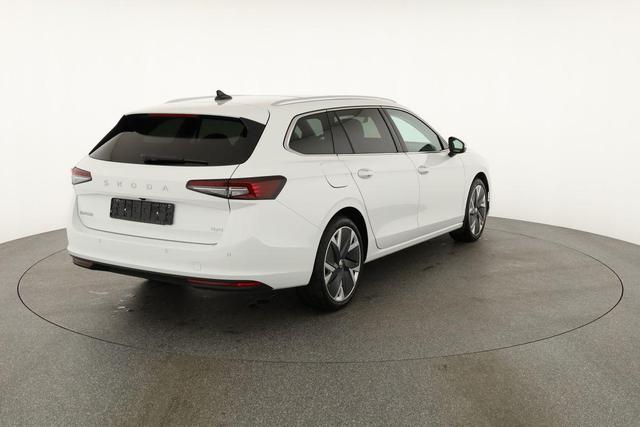 Skoda Superb Combi 2.0 TDI 142 kW 4x4 Selection DSG Selection, Standheizung, Pano, AHK, Navi, Matrix 