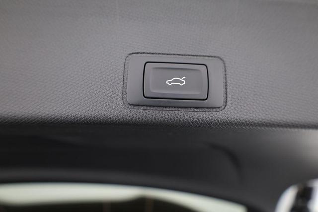 Cupra Terramar 1.5 eTSI 110 kW DSG, AHK, HuD, el. Klappe, Navi, 5-J Garantie 