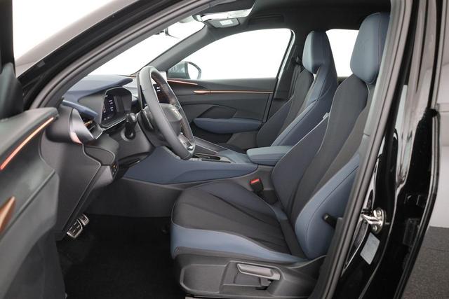 Cupra Terramar 2.0 TSI 150 kW 4Drive DSG 4Drive, Standheizung, AHK, AreaView, sofort 