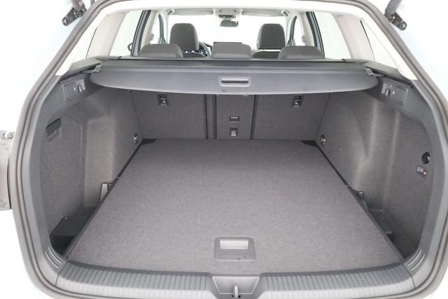 Volkswagen Golf Variant 1.5 TSI 110 kW VIII Life, AHK, easyOpen, Kamera, 3-J Garantie 