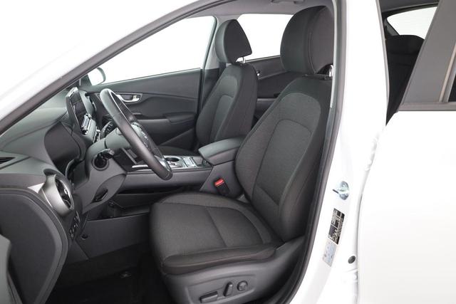 Hyundai KONA Trend Elektro 2WD EV 64kWh Style, Navi, HuD, Wärmepumpe, Kamera, Sitzheizung 