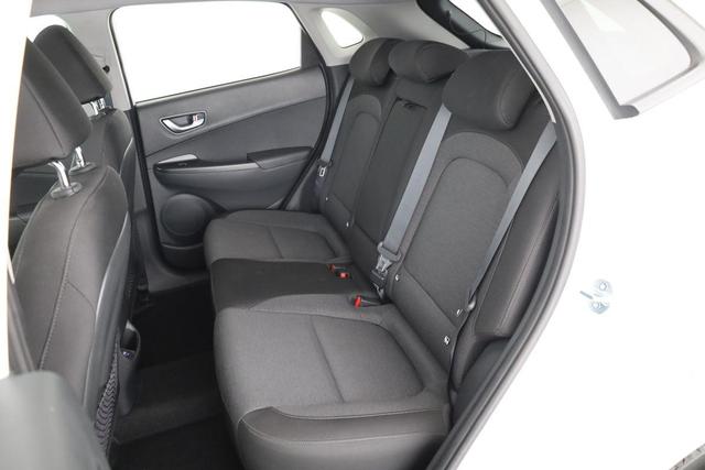 Hyundai KONA Trend Elektro 2WD EV 64kWh Style, Navi, HuD, Wärmepumpe, Kamera, Sitzheizung 