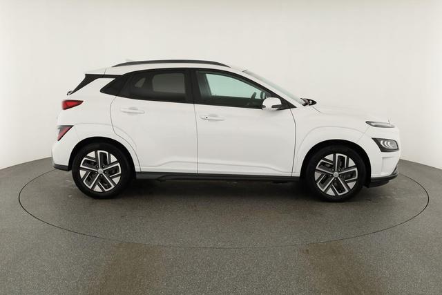 Hyundai KONA Trend Elektro 2WD EV 64kWh Style, Navi, HuD, Wärmepumpe, Kamera, Sitzheizung 