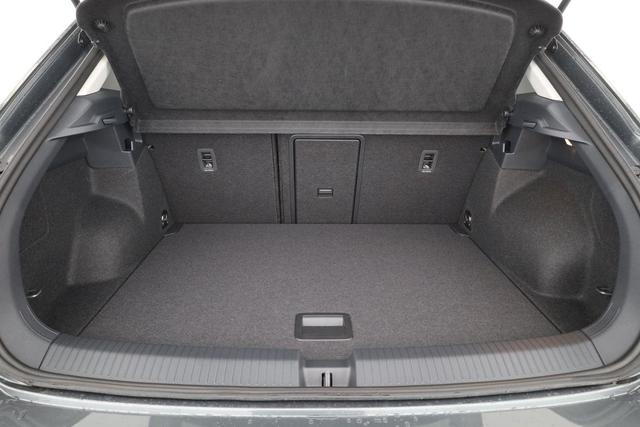 Volkswagen T-Roc Life 1.5 TSI DSG Life, AHK, Navi, Kamera, LED, Parklenk 