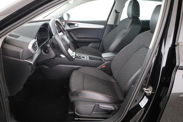 Seat Leon Sportstourer FR 1.5 eTSI DSG FR, Navi, Kamera, ACC, LED, 18-Zoll, Side 