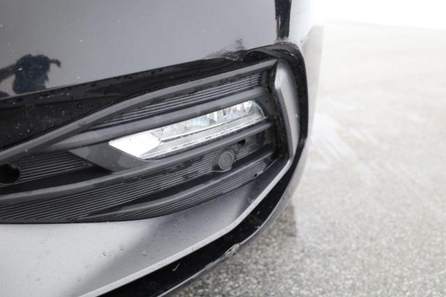 Seat Leon Sportstourer FR 1.5 eTSI DSG FR, Navi, Kamera, ACC, LED, 18-Zoll, Side 