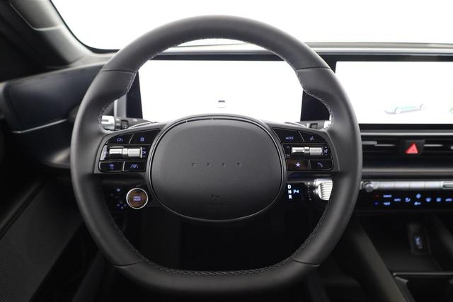 Hyundai IONIQ 6 77,4 kWh Base Long Range, Navi, Kamera, Winterpaket, Wärmepumpe 