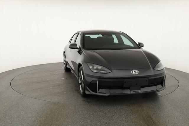 Hyundai IONIQ 6 77,4 kWh Base Long Range, Navi, Kamera, Winterpaket, Wärmepumpe 