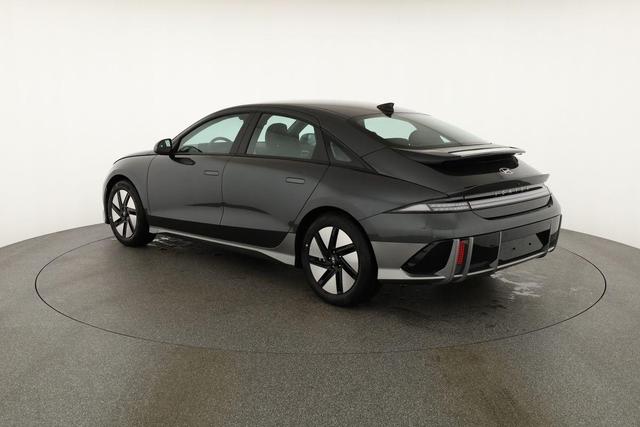 Hyundai IONIQ 6 77,4 kWh Base Long Range, Navi, Kamera, Winterpaket, Wärmepumpe 