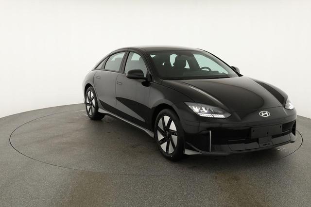 Hyundai IONIQ 6 77,4 kWh Base Long Range, Navi, Kamera, Winterpaket, Wärmepumpe 