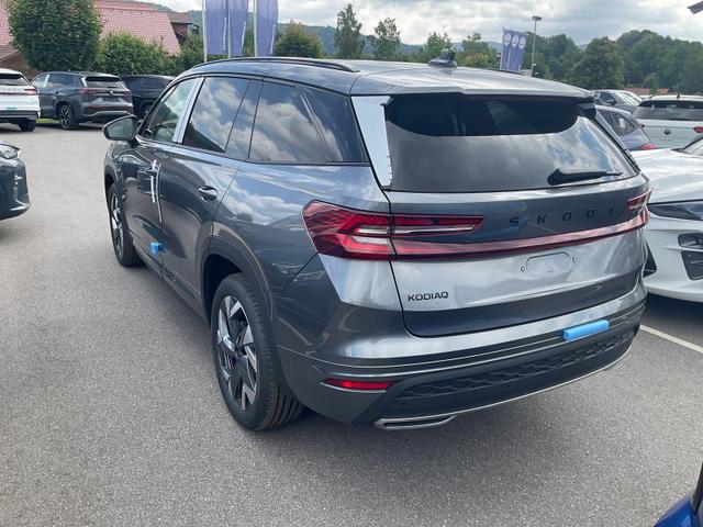 Skoda Kodiaq 1.5 TSI mHEV 110kW Sportline DSG Sportline, 7-Sitzer, Pano, AHK, Navi, Matrix 
