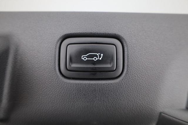 Hyundai KONA Prime Elektro 2WD EV 65,4 kWh, Leder, BOSE, 360 Kamera, Sitzbelüftung 