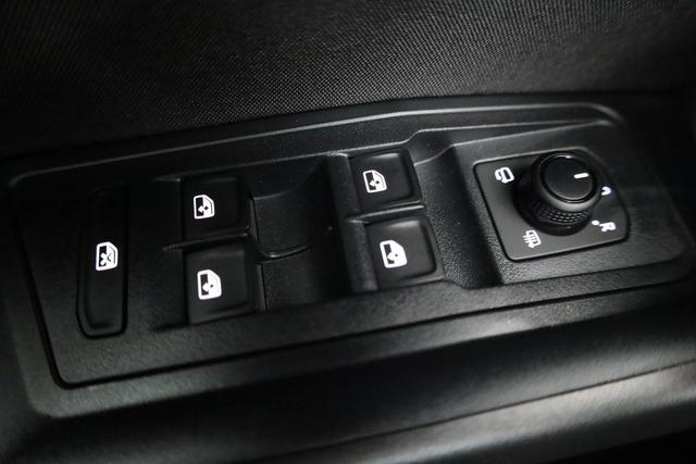 Volkswagen T-Roc Life 1.5 TSI DSG Life, Kamera, Winterpaket, ACC, Climatronic 