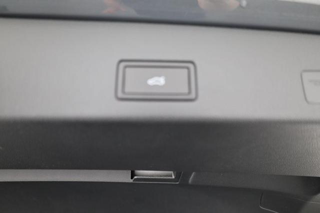 Volkswagen Golf 1.5 eTSI 110 kW R-Line VIII Variant DSG R-LINE, AHK, easyOpen, Navi, 18-Zoll, LED-Plus 