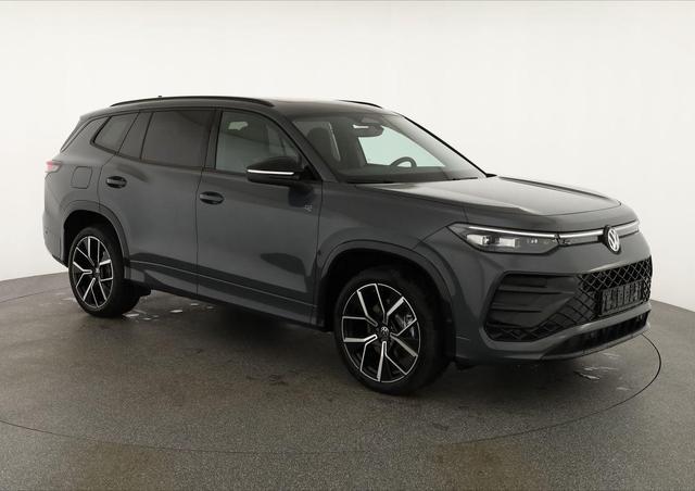 Volkswagen Tayron - 2.0 TDI 142 kW 4Motion R-Line DSG 4M Black, 20-Zoll, AHK, Pano, sofort