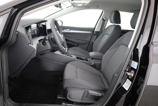 Volkswagen Golf Variant VIII 1.5 eTSI DSG Life, AHK, easyOpen, Kamera, Winter, 3-J Garantie 