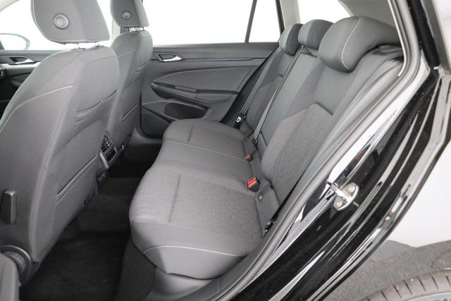 Volkswagen Golf Variant VIII 1.5 eTSI DSG Life, AHK, easyOpen, Kamera, Winter, 3-J Garantie 