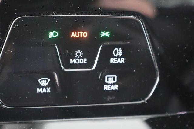 Volkswagen Golf Move eTSI VIII Variant 1.0 DSG Move, Kamera, LED, Navi, Parklenk 