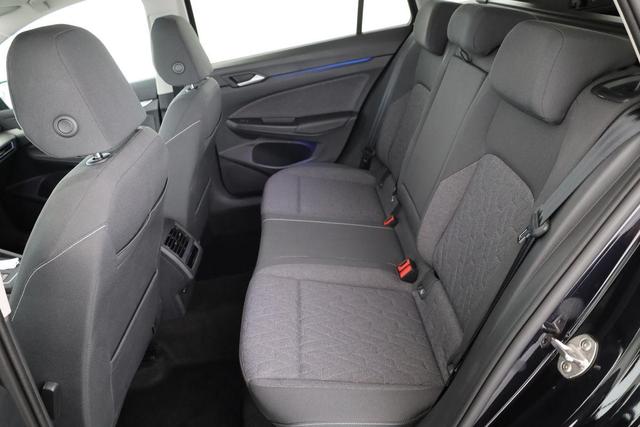 Volkswagen Golf Move eTSI VIII Variant 1.0 DSG Move, Kamera, LED, Navi, Parklenk 