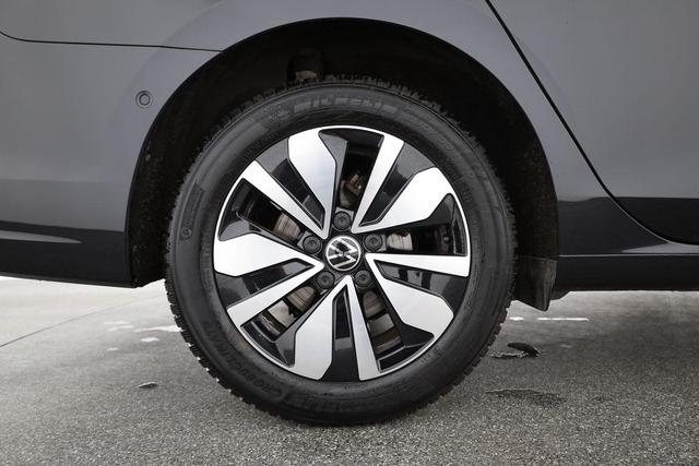 Volkswagen Golf Move eTSI VIII Variant 1.0 DSG Move, Kamera, LED, Navi, Parklenk 