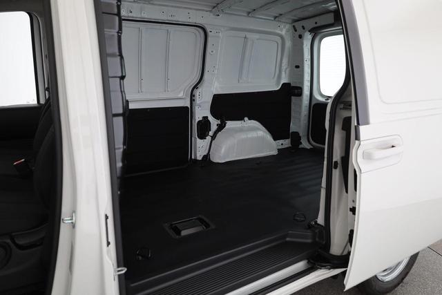 Hyundai Staria Trend Hybrid 2WD Cargo 1.6 T-GDI AT Trend, Xenon, Navi, Kamera 