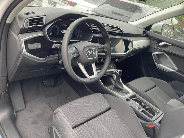 Audi Q3 - 40 TFSI quattro advanced advanced, AHK, 19-Zoll, Navi, el. Klappe, MMIplus, 4-J Garantie
