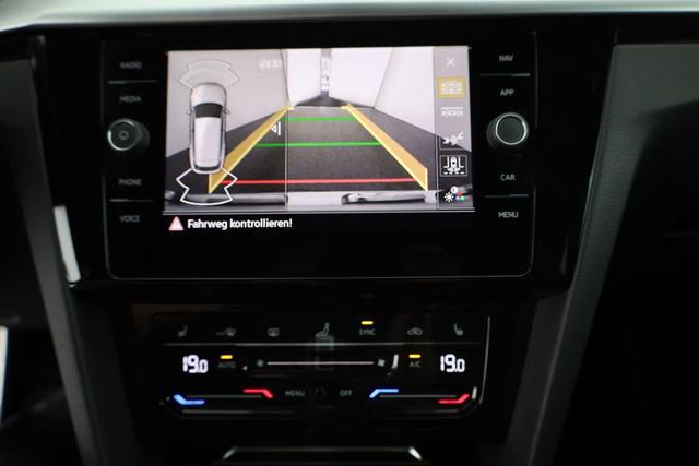 Volkswagen Arteon Shooting Brake R-Line 2.0 TSI DSG R-LINE, IQ.Light, EasyOpen, Navi 