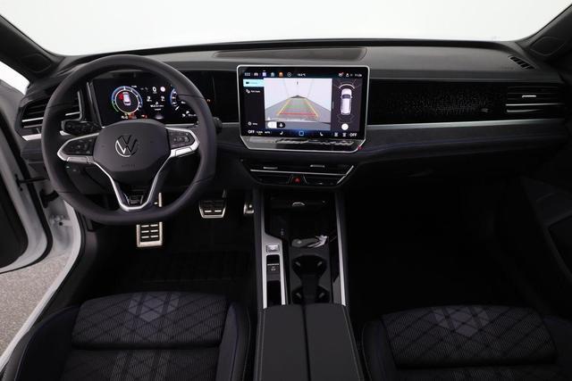 Volkswagen Passat Variant 1.5 TSI eHybrid 200 kW R-Line R-LINE, Pano, 19-Zoll, IQ.Light 