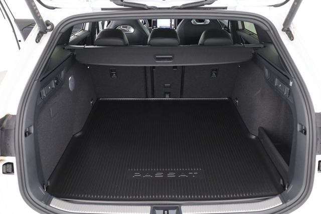 Volkswagen Passat Variant 1.5 TSI eHybrid 200 kW R-Line R-LINE, Pano, 19-Zoll, IQ.Light 