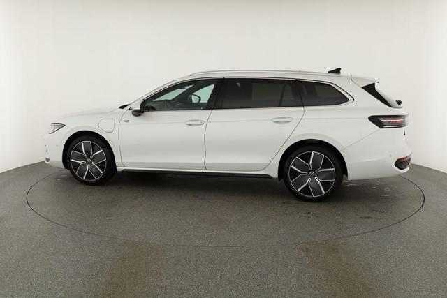 Volkswagen Passat Variant 1.5 TSI eHybrid 200 kW R-Line R-LINE, Pano, 19-Zoll, IQ.Light 
