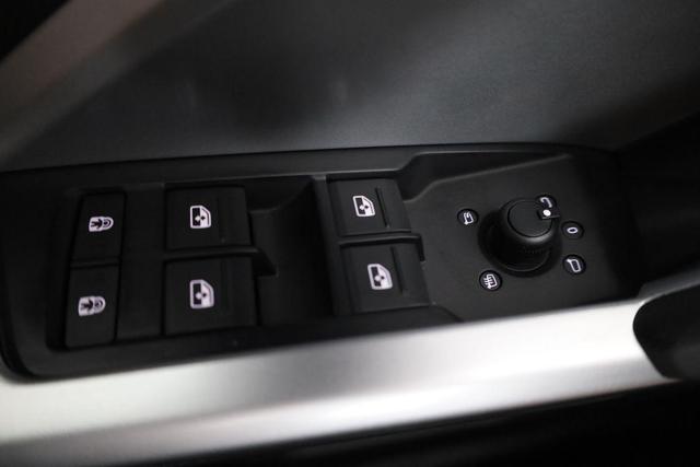 Audi Q3 40 TFSI quattro advanced advanced, AHK, 19-Zoll, Navi, el. Klappe, MMIplus, 4-J Garantie 