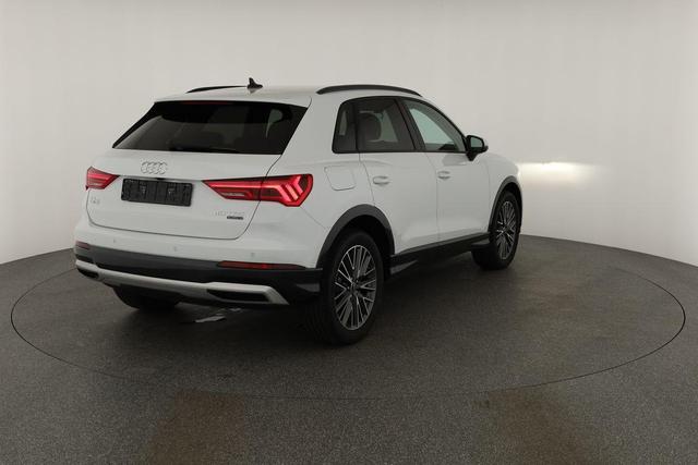 Audi Q3 40 TFSI quattro advanced advanced, AHK, 19-Zoll, Navi, el. Klappe, MMIplus, 4-J Garantie 