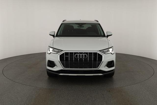 Audi Q3 40 TFSI quattro advanced advanced, AHK, 19-Zoll, Navi, el. Klappe, MMIplus, 4-J Garantie 