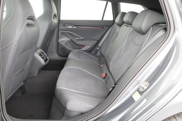 Skoda Superb Combi 1.5 TSI iV 150 kW Sportline DSG Sportline, AHK, Matrix, Side, el. Klappe, Navi 
