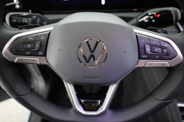 Volkswagen Tiguan 1.5 TSI eHybrid 200 kW R-Line Black, Pano, 20-Zoll, AHK, AreaView, 5-J Garantie 