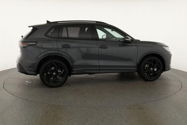 Volkswagen Tiguan 1.5 TSI eHybrid 200 kW R-Line Black, Pano, 20-Zoll, AHK, AreaView, 5-J Garantie 