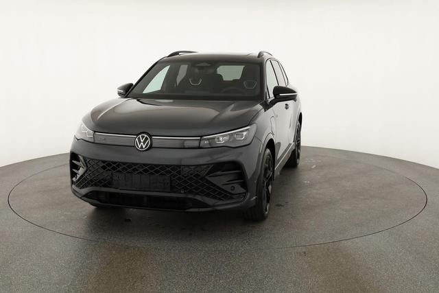 Volkswagen Tiguan 1.5 TSI eHybrid 200 kW R-Line Black, Pano, 20-Zoll, AHK, AreaView, 5-J Garantie 