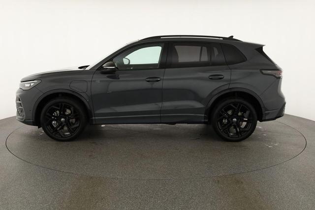 Volkswagen Tiguan 1.5 TSI eHybrid 200 kW R-Line Black, Pano, 20-Zoll, AHK, AreaView, 5-J Garantie 