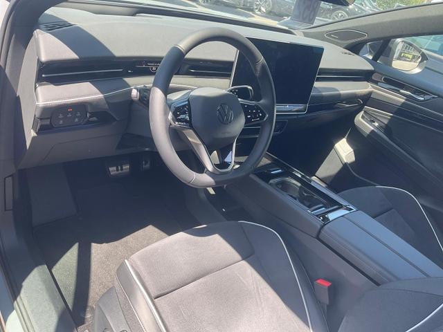 Volkswagen ID.7 Kombi - Pro 210 kW Tourer Pro, 20-Zoll, Harman, HuD, IQ.Light, AreaView, easyOpen, NaviPro Max