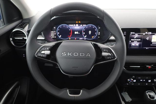 Skoda Fabia Selection 1.0 TSI 130 Jahre, Side, Kamera, 16-Zoll, Winter, 5-J Garantie 