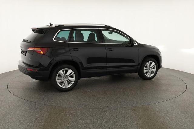 Skoda Karoq Drive 4x4 TDI DSG Selection, AHK, Navi, Kamera, 5-J Garantie 