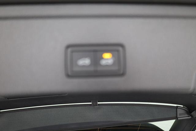 Volkswagen Touareg 3.0 TSI eHybrid 340 kW 4Motion R 4M, 22-Zoll, Area, Pano, HuD, AHK, IQ.Light, Leder, Luft, 5-J Garantie 