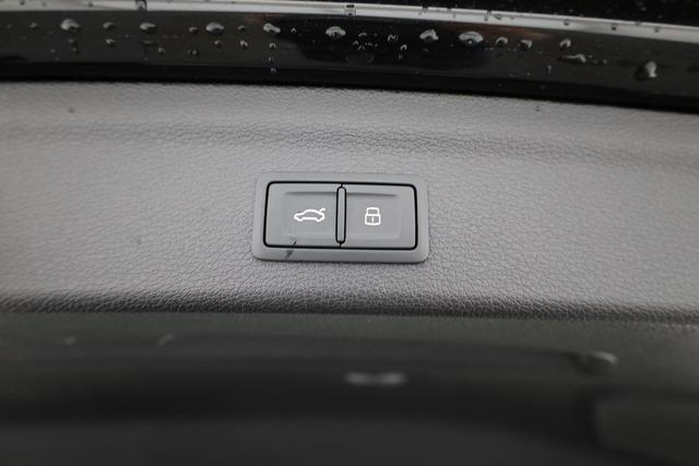Audi Q3 40 TFSI quattro advanced advanced, AHK, 19-Zoll, Navi, el. Klappe, MMIplus, 4-J Garantie 